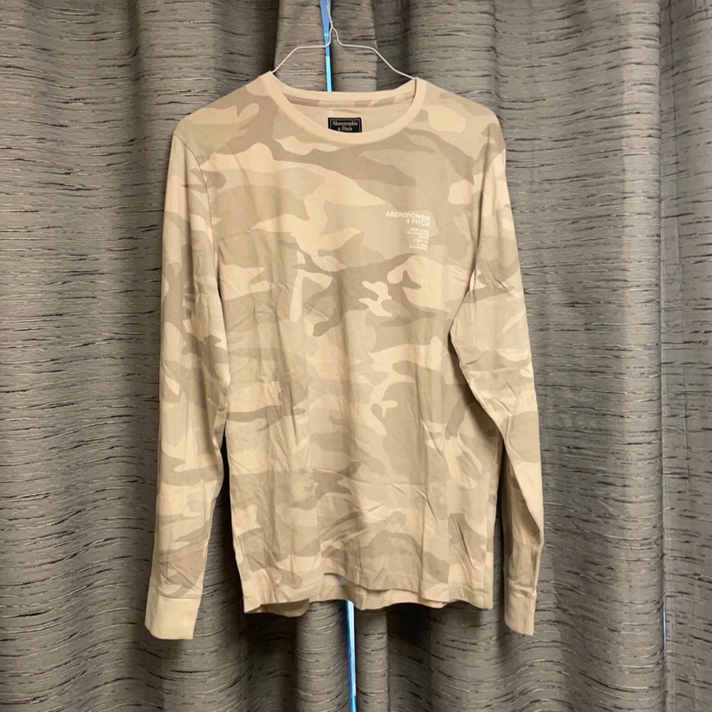 Men’s A&F White Camo Long Sleeve Shirt